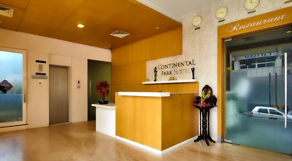Continental Park Hotel Vijayawāda Esterno foto