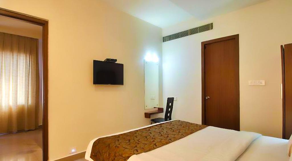 Continental Park Hotel Vijayawāda Esterno foto