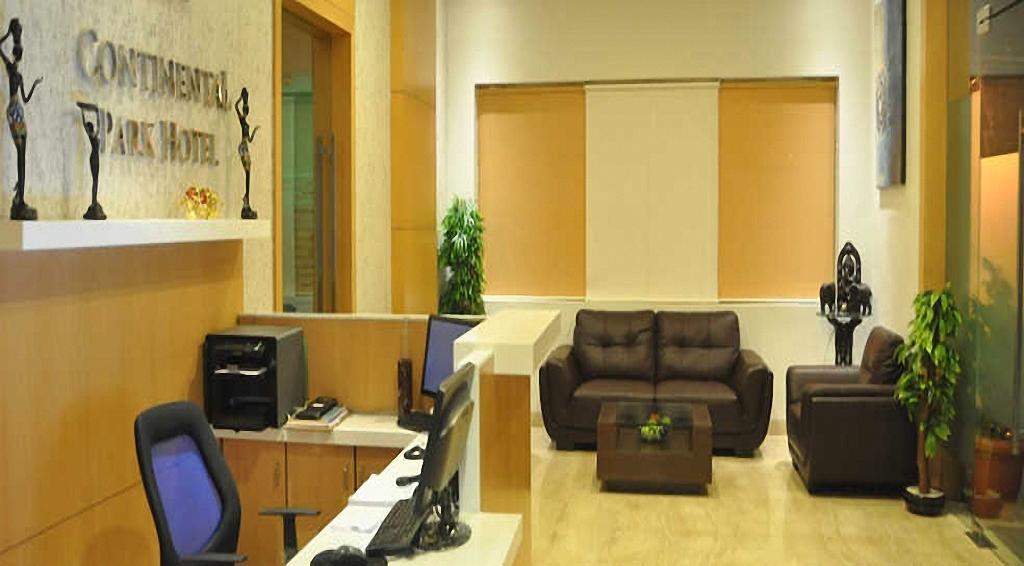 Continental Park Hotel Vijayawāda Esterno foto